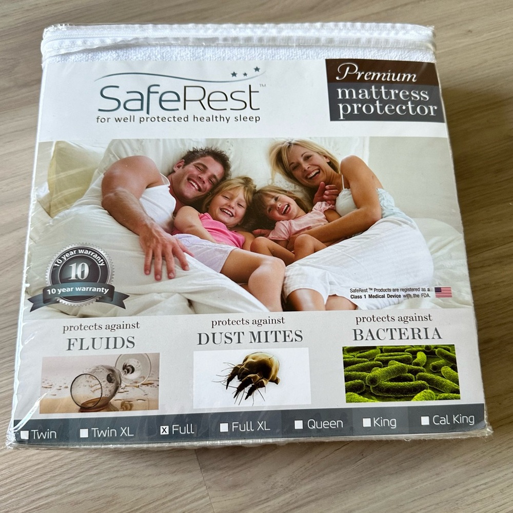 SafeRest mattress protector NEW Full